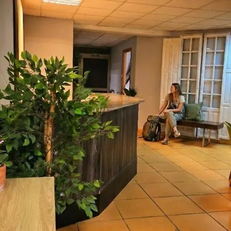 Backpackers Hostel *
